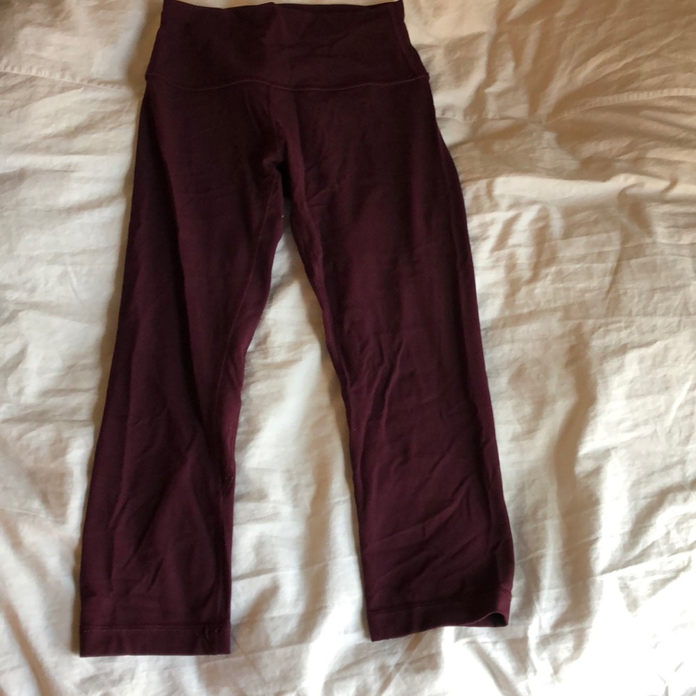 Lululemon cropped maroon align leggings